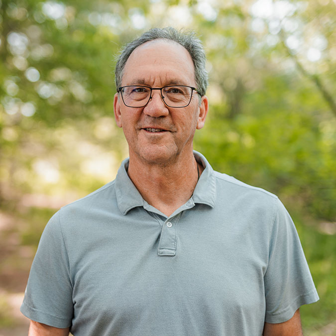 Dr. Tom Cowan head shot